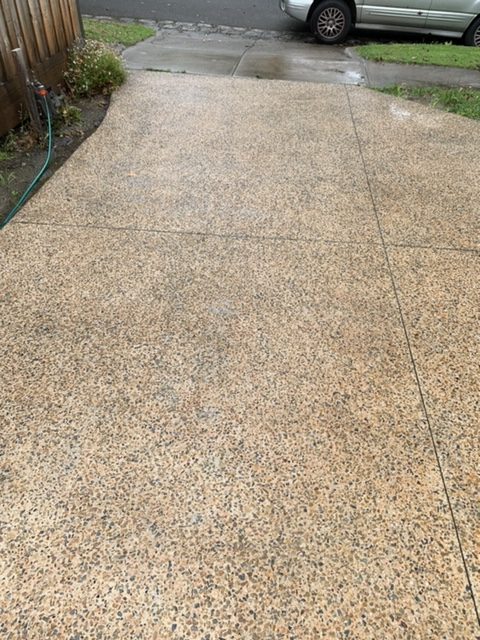 driveway after pressure cleaning