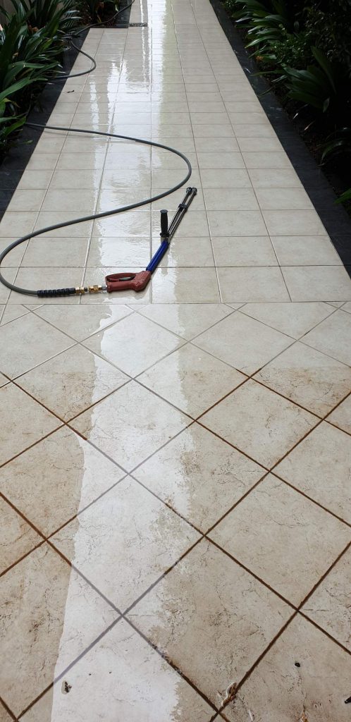 Tile pressure cleaning
